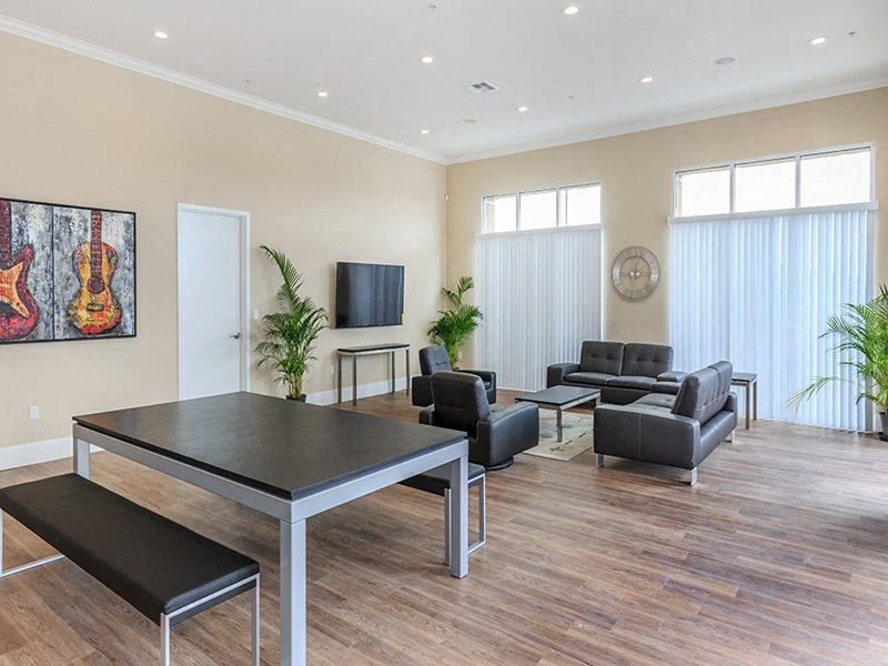Contessa at Otay Ranch Townhome Apartments